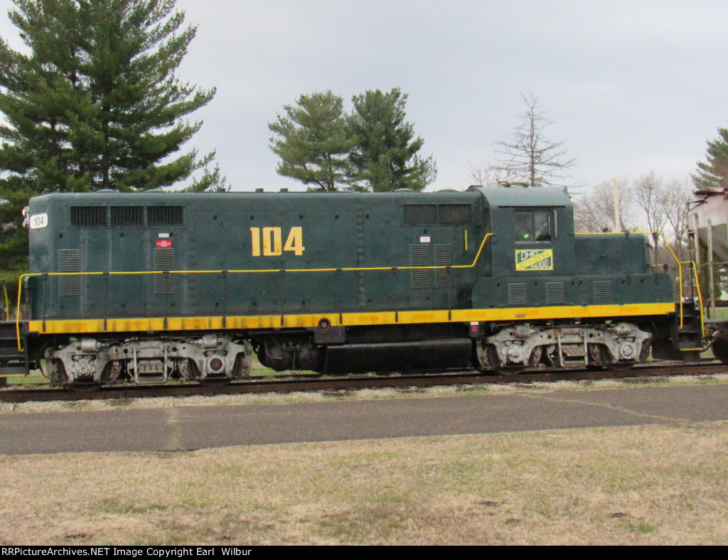 Ohio South Central Railroad (OSCR) 104